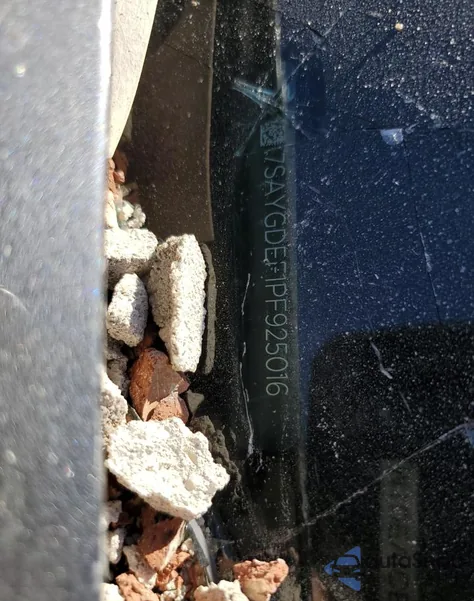 2023 Tesla Model Y z USA, uszkodzony, nr VIN 7SAYGDEF1PF925016